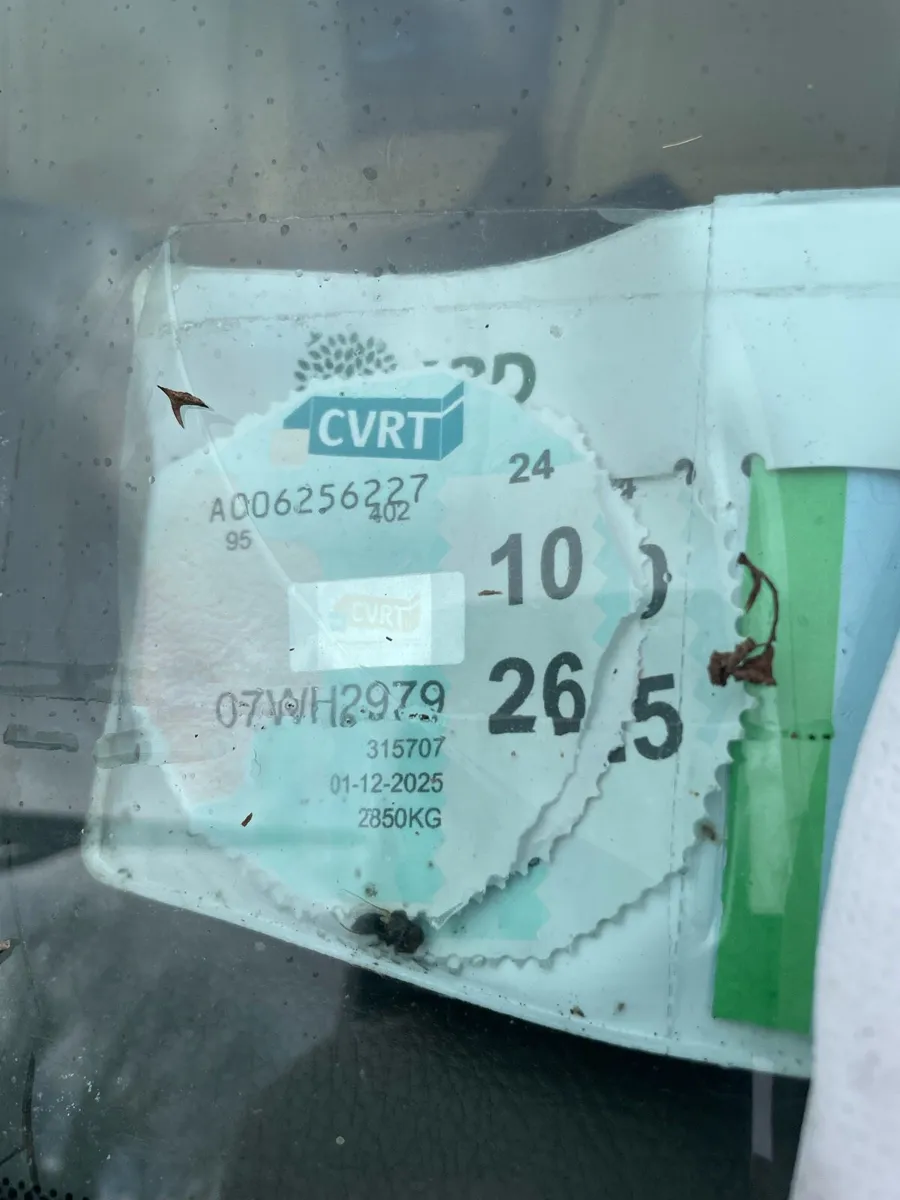 Toyota Land Cruiser - Image 3