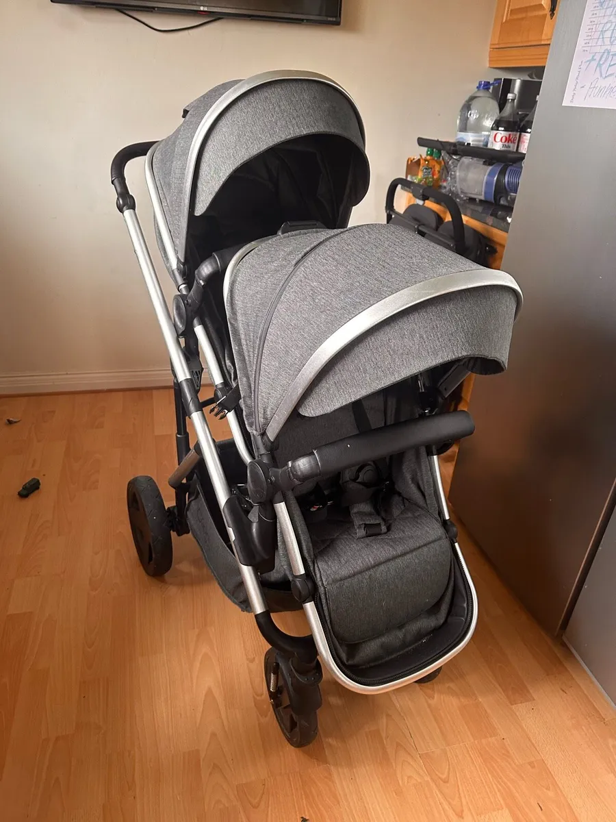 Cupla Duo Twin Pram - Image 1