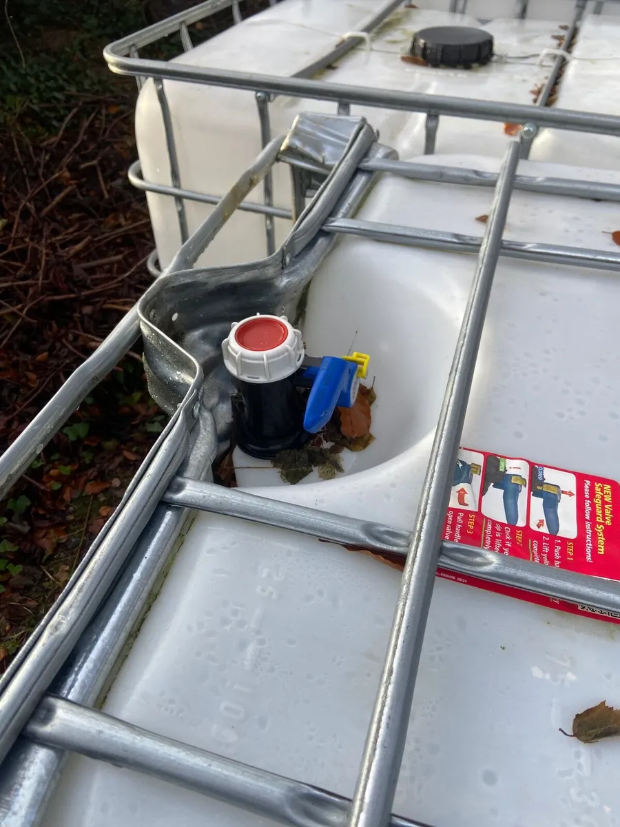 1000 ltr IBC Tank - Image 1