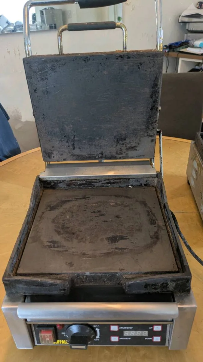 Buffalo Panini Grill - Image 3