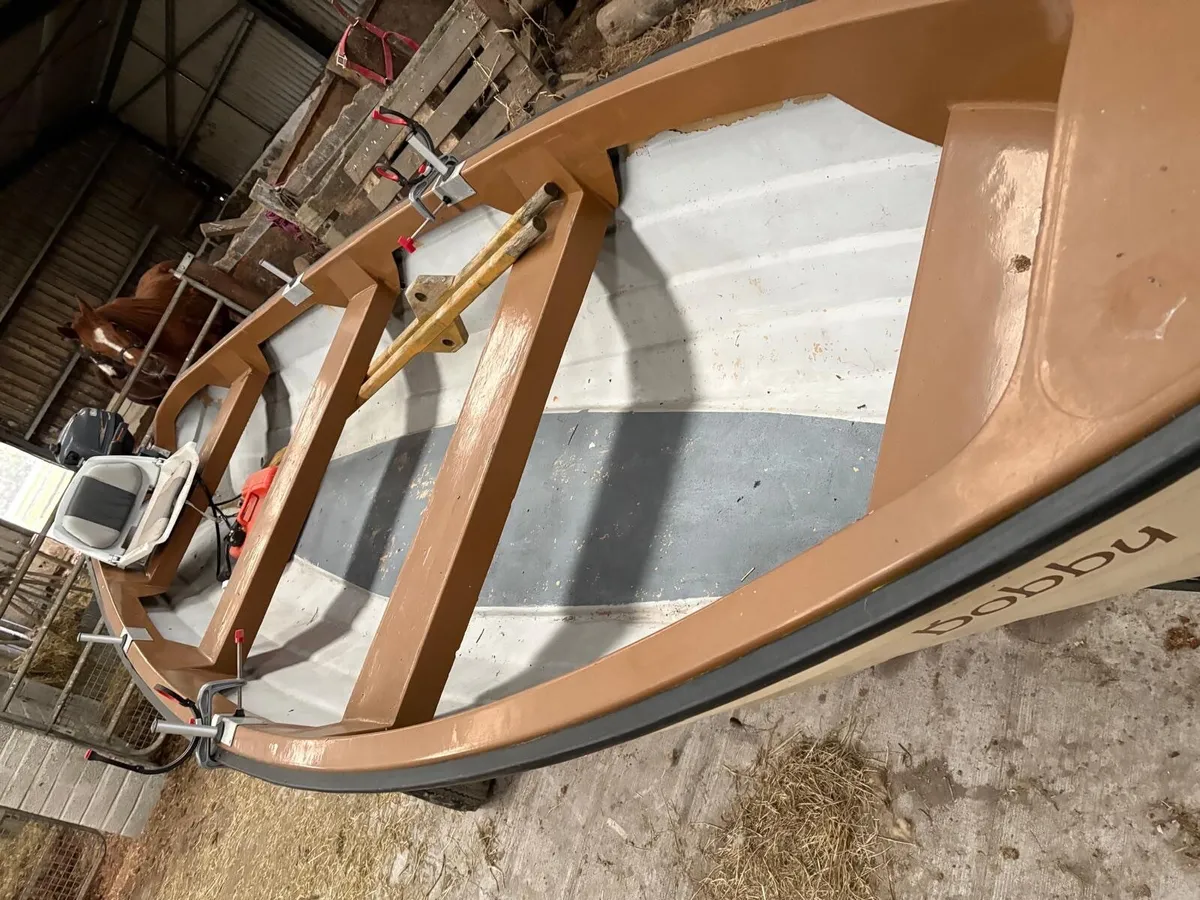 16ft lake boat - Image 2