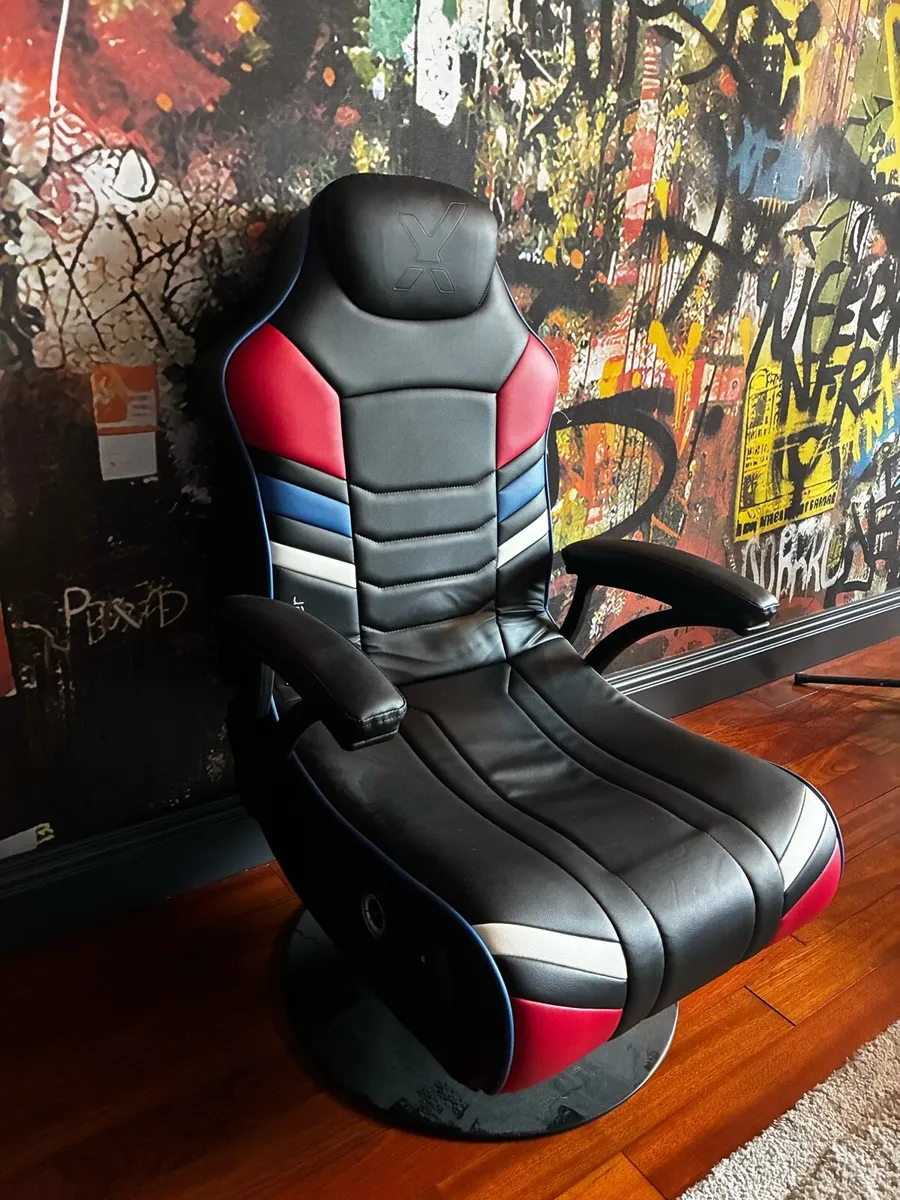 Gaming chair - Image 1