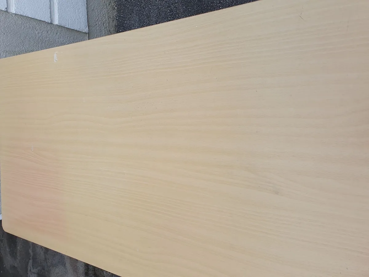 Study desk - Image 2