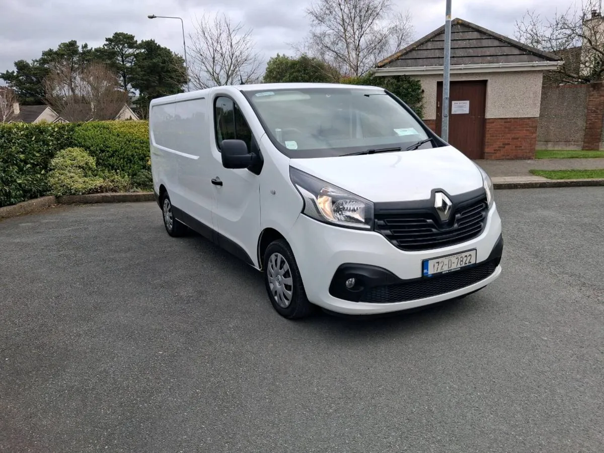 2017 Renault traffic business + - Image 2