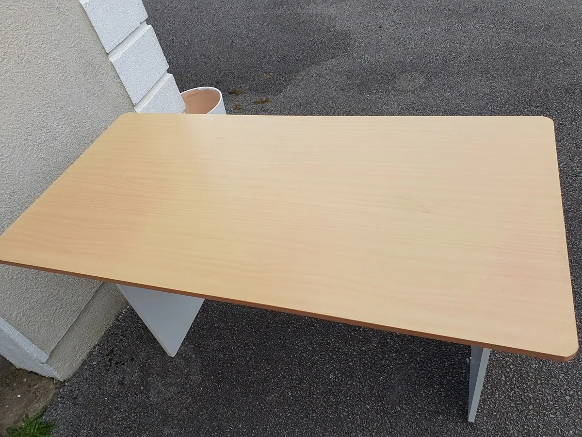 Study desk - Image 4