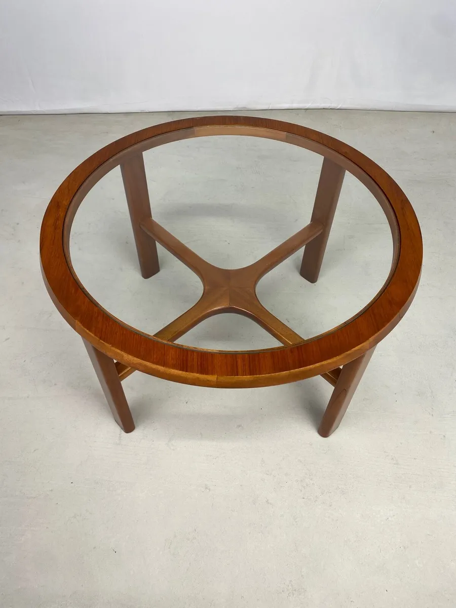 Mid Century Stonehill Teak Coffee Table - Image 2