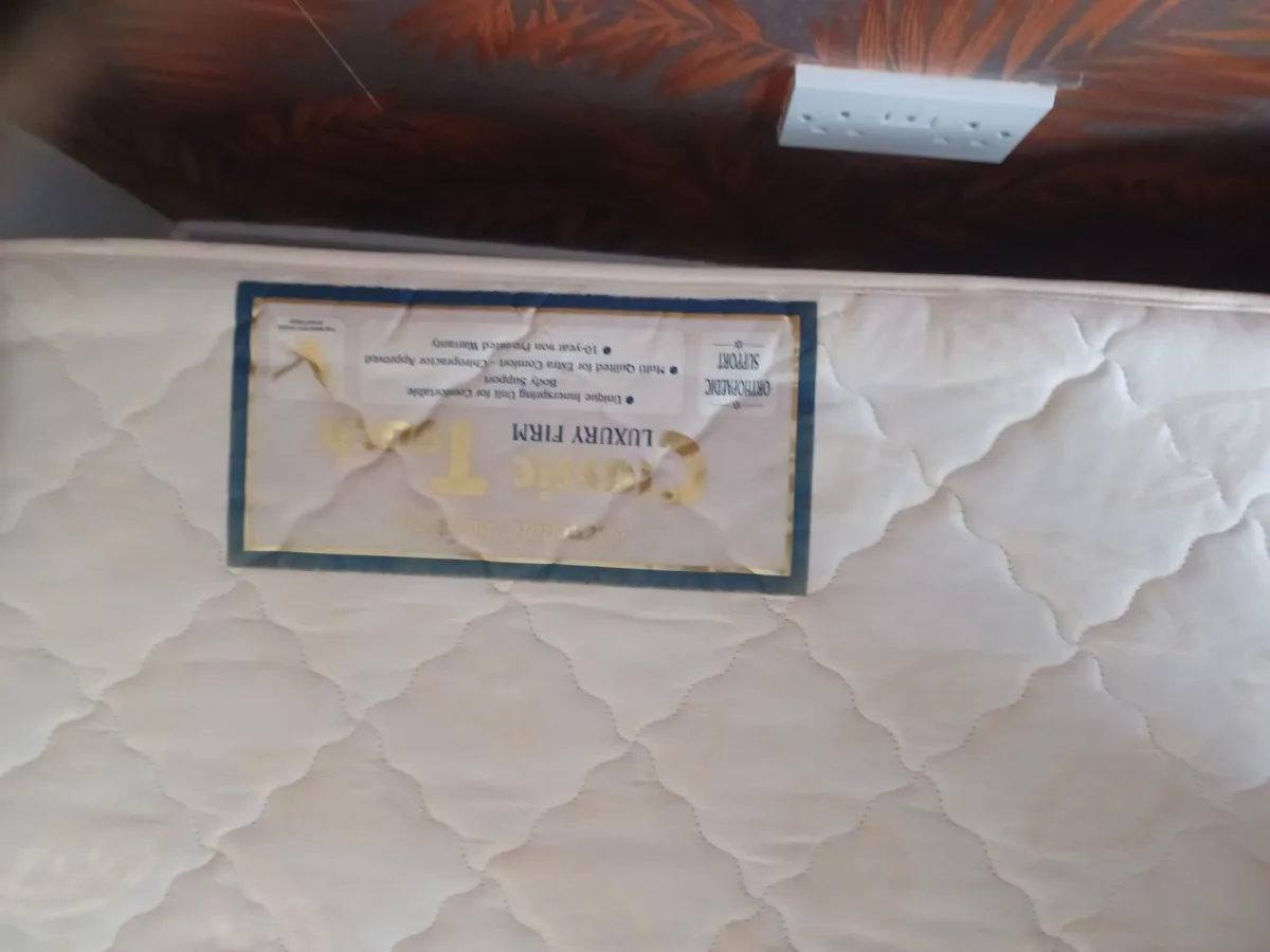 Single bed - Image 2