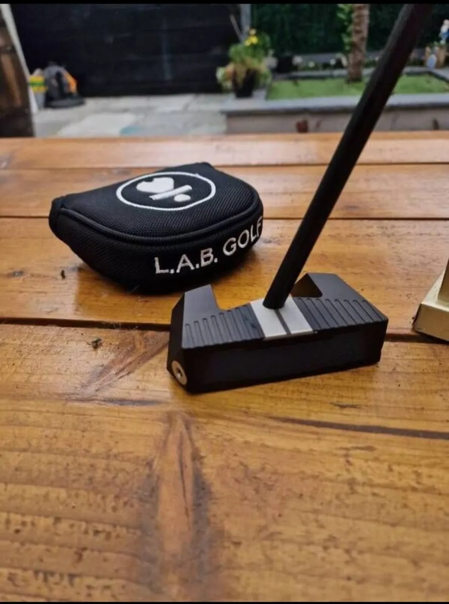 Lab mezz puter - Image 1