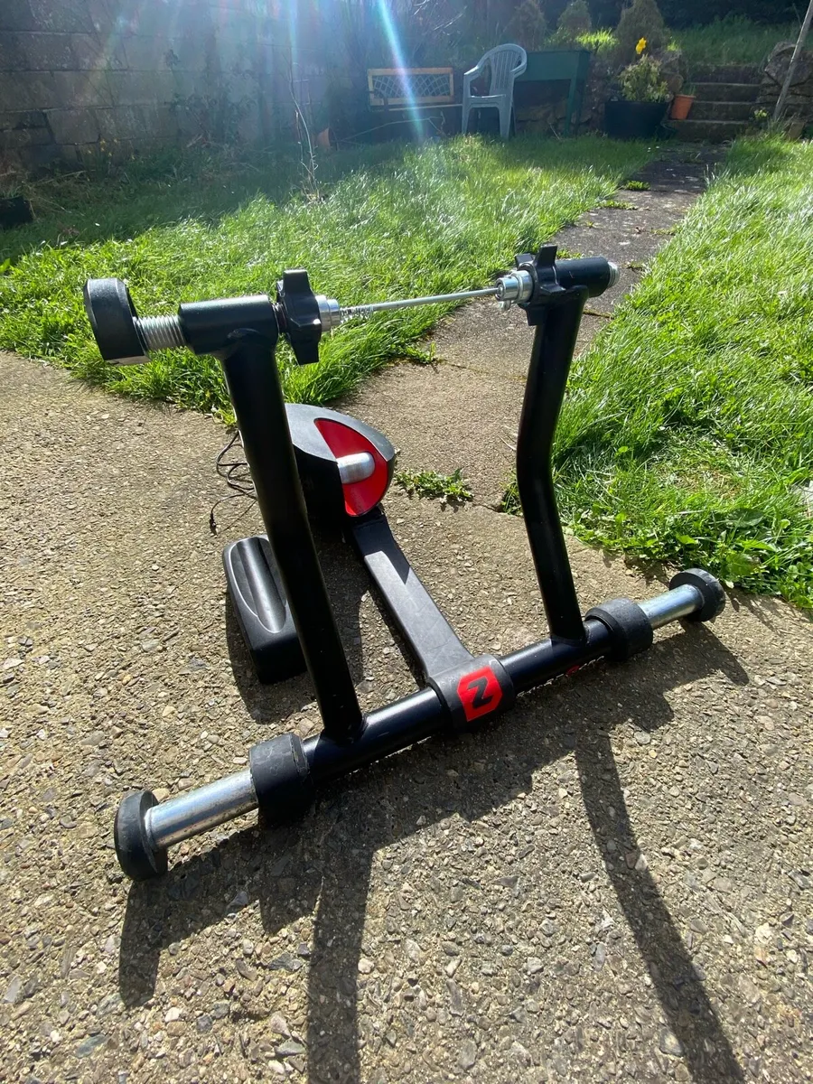 Zycle Smart Pro trainer - Image 1