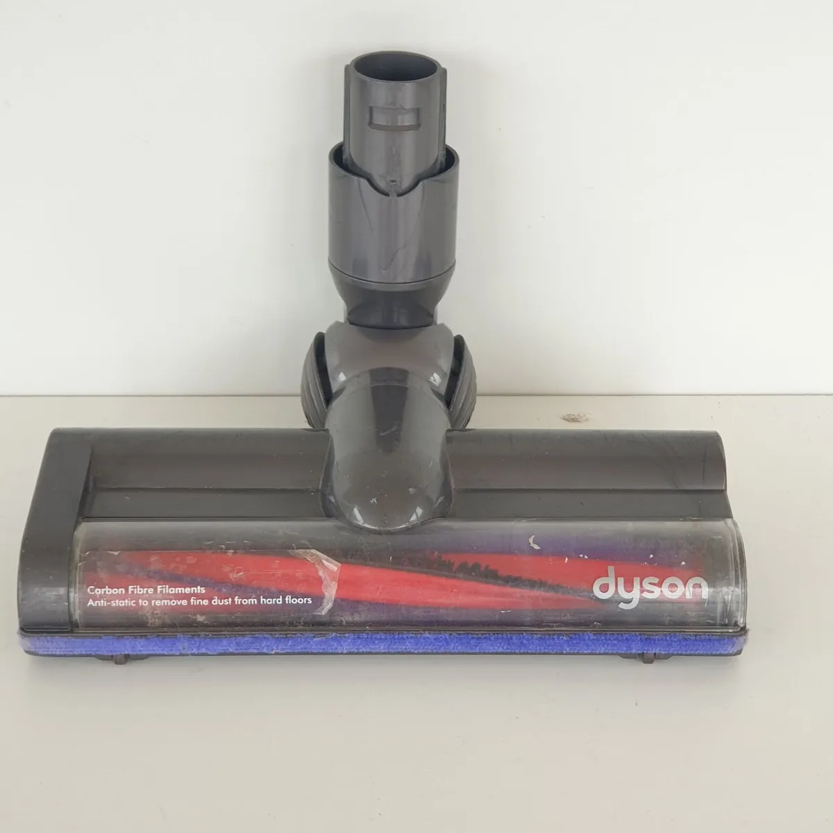 Dyson V6 DC58 motor brush head handheld vacuum - Image 1