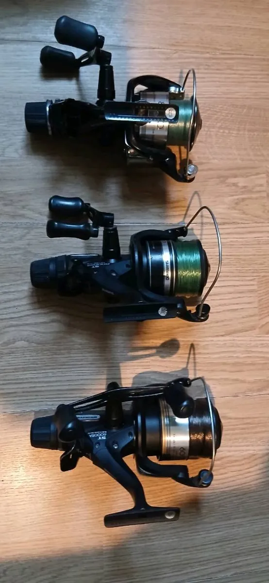 3 shimano baitrunner reels - Image 1