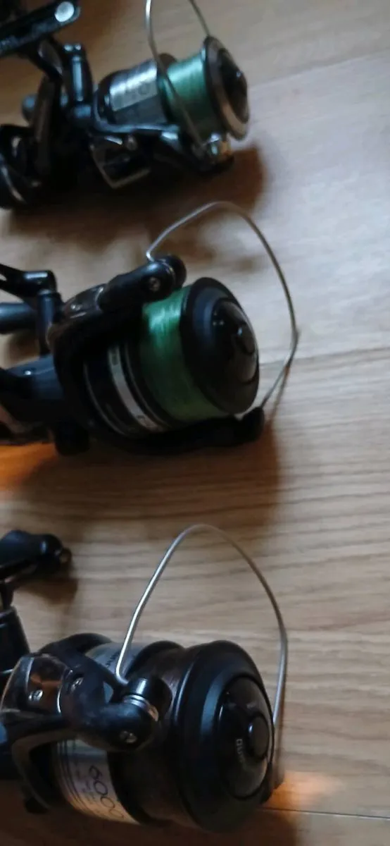 3 shimano baitrunner reels - Image 2