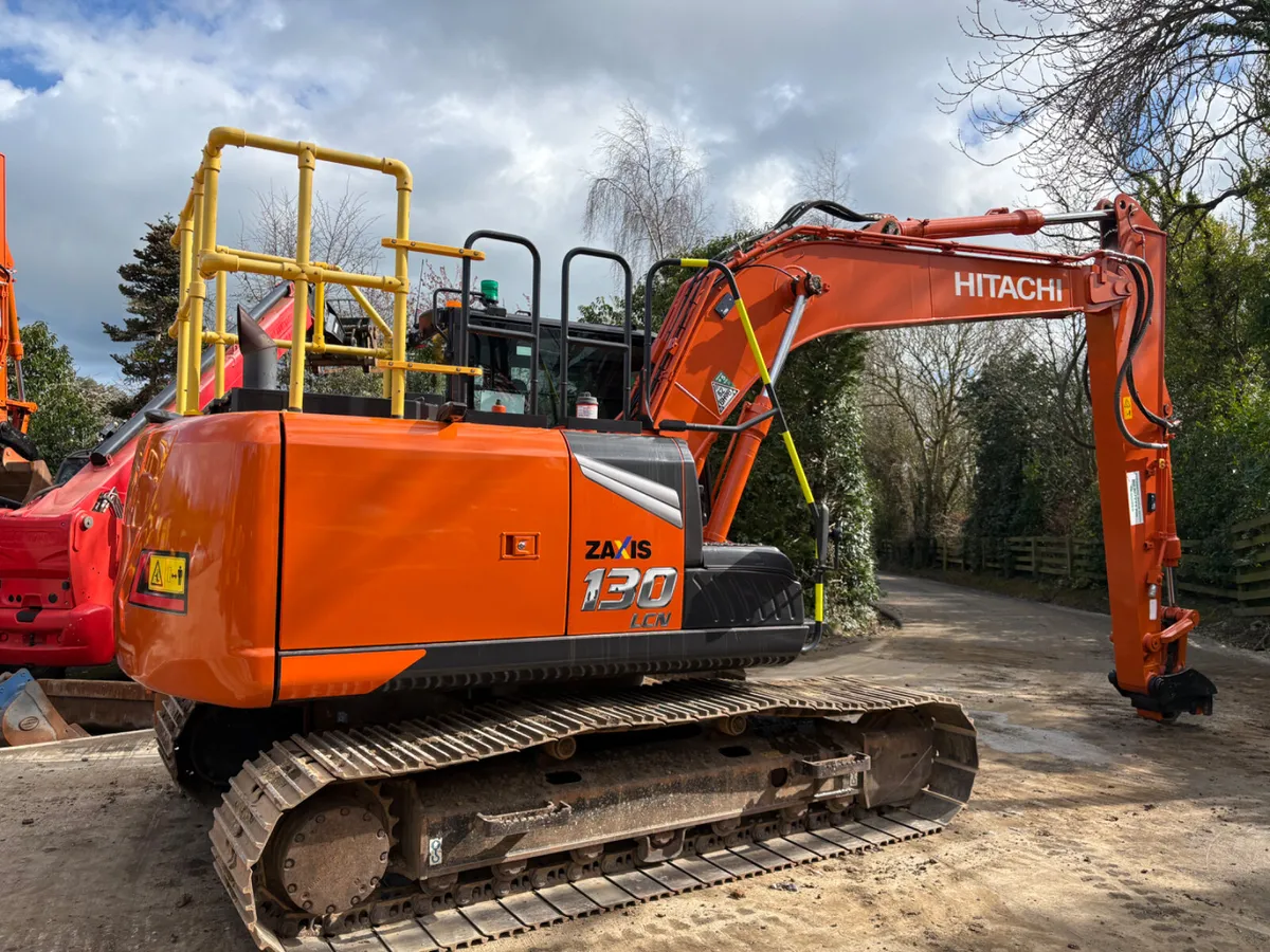 Hitachi zx130-7 (2700 hours) - Image 4