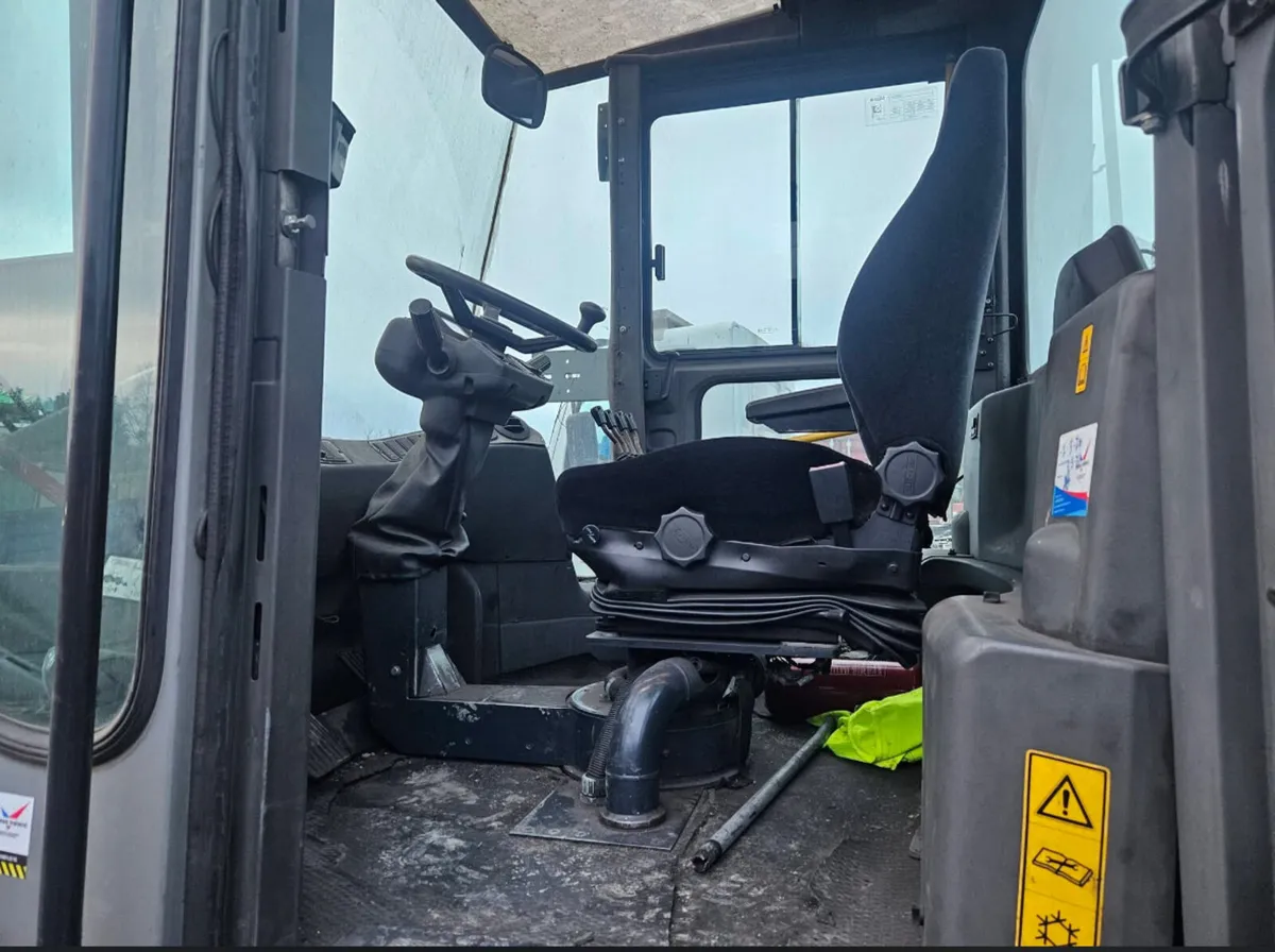 2012 kalmar 5 ton - Image 3