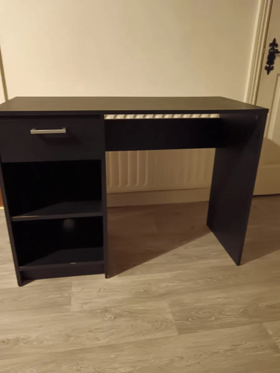 Computer Tables - Image 3