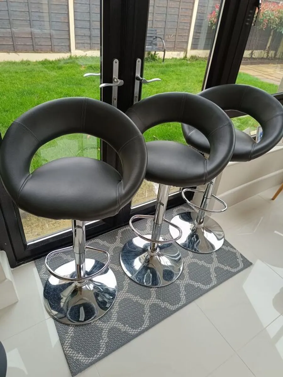 Kitchen Bar Stools - Image 1
