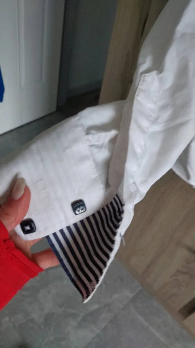 Shirt size XL but in my opinion it is more L - Image 4