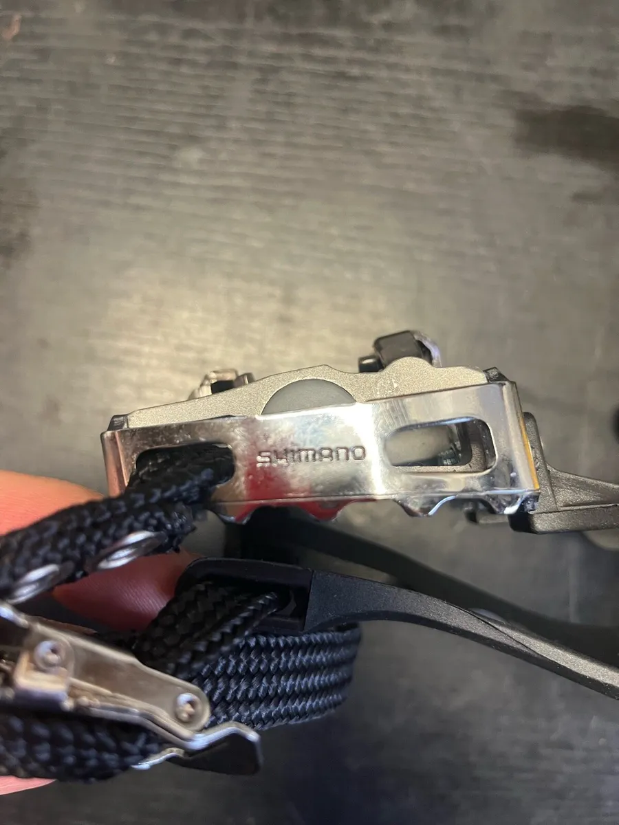 Shimano pedals - Image 4