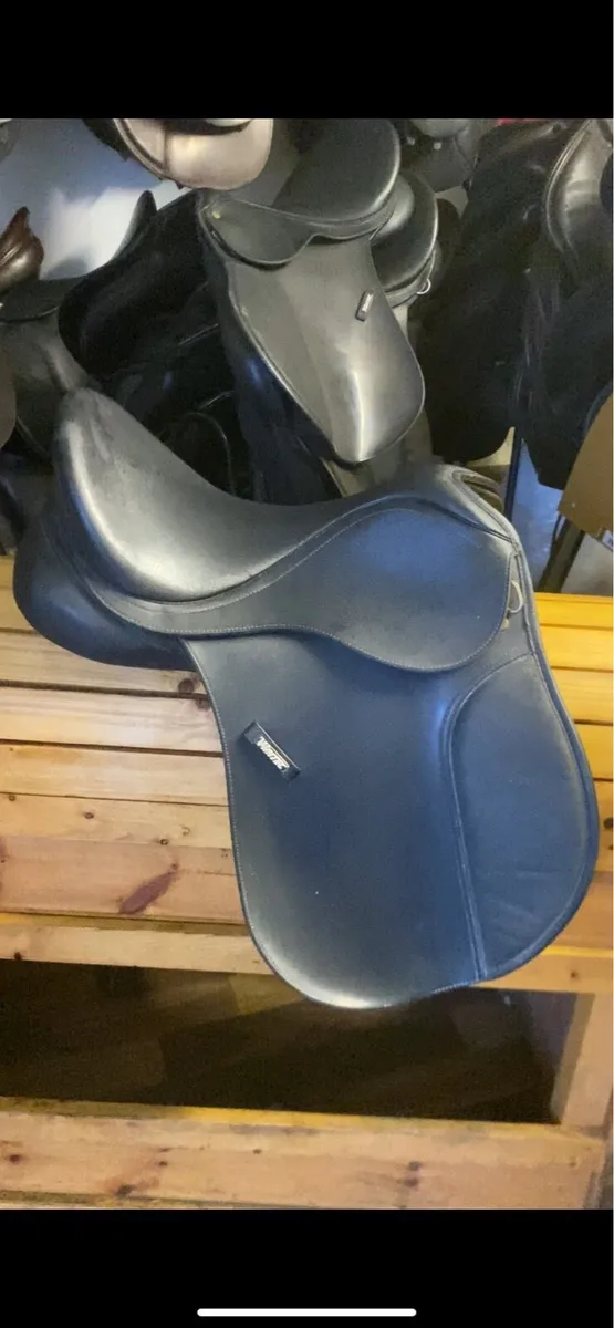 Wintec adjustable pony saddle 14.5-15” - Image 1