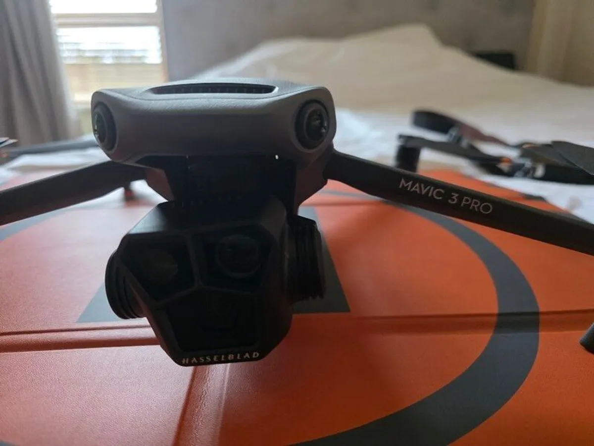 DJI Mavic 3 Pro - Image 4