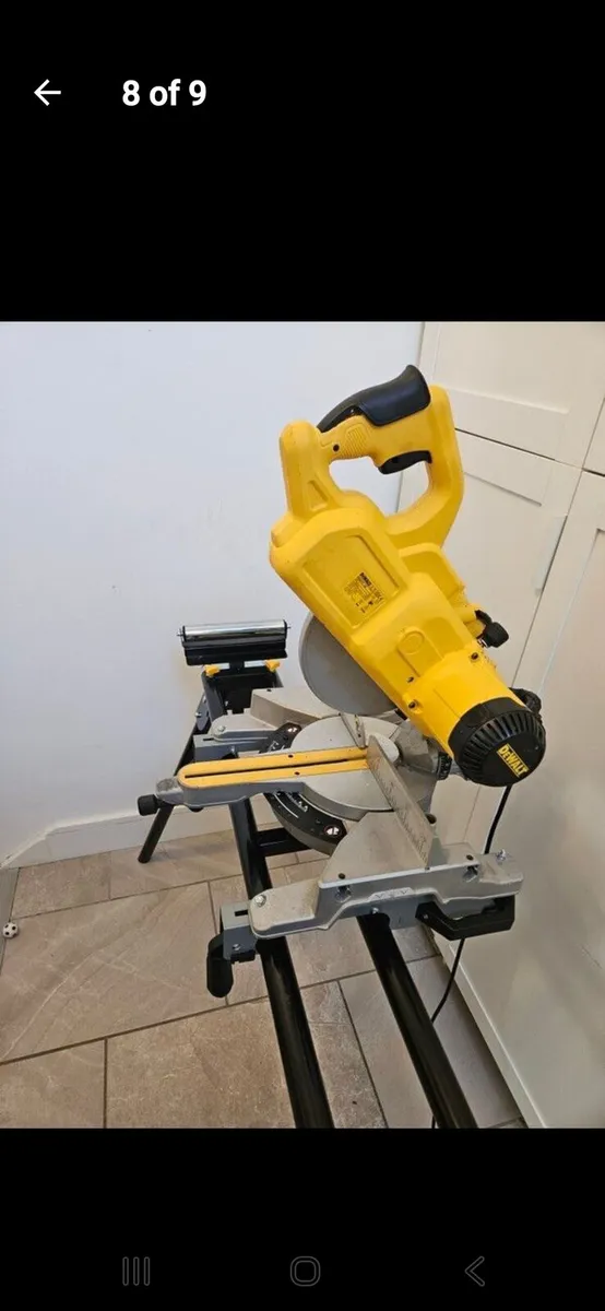 DWS777 Dewalt Compound Mitre Saw 220v - Image 3