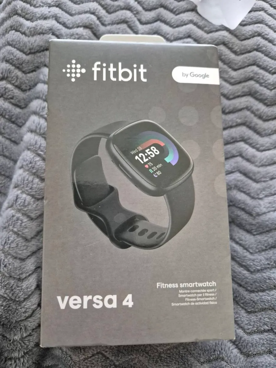 Fitbit Versa 4 - Image 1