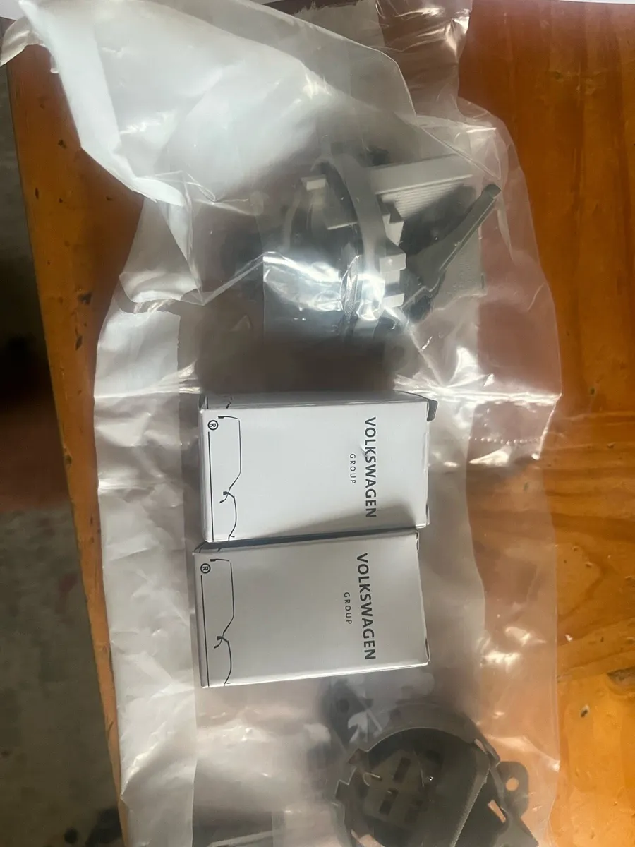 Vw golf bulbs - Image 1