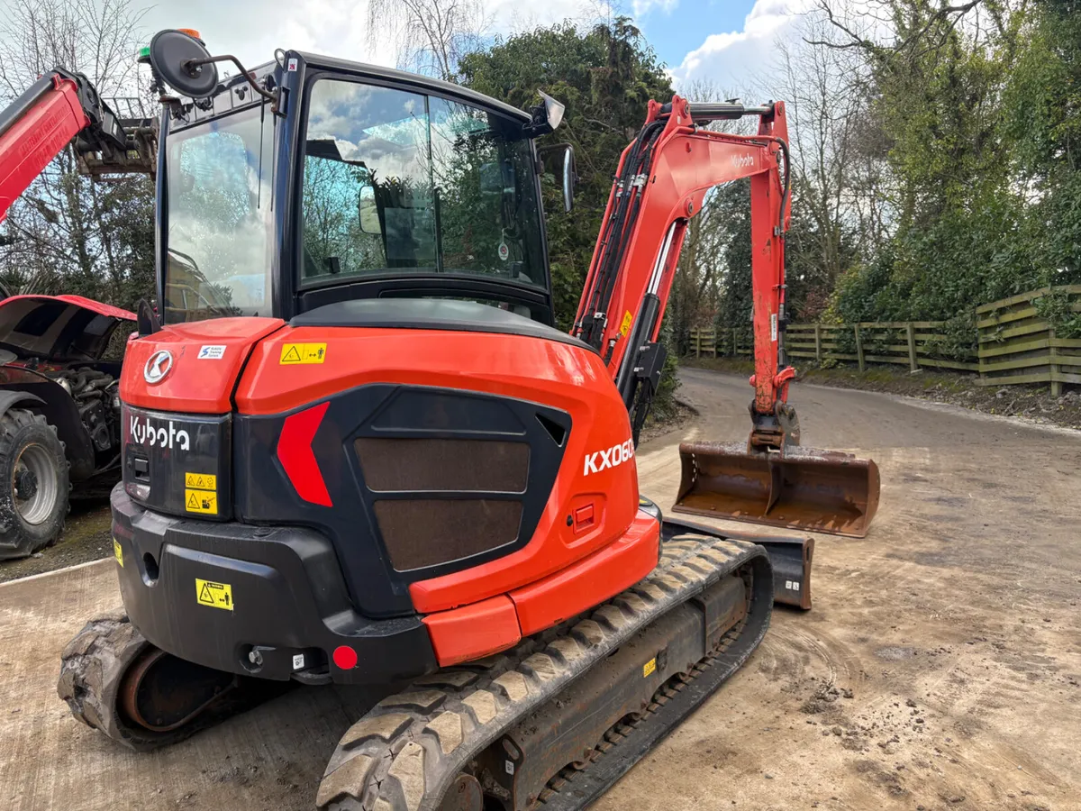 2023 Kubota kx60-5 (1390 hours) - Image 4