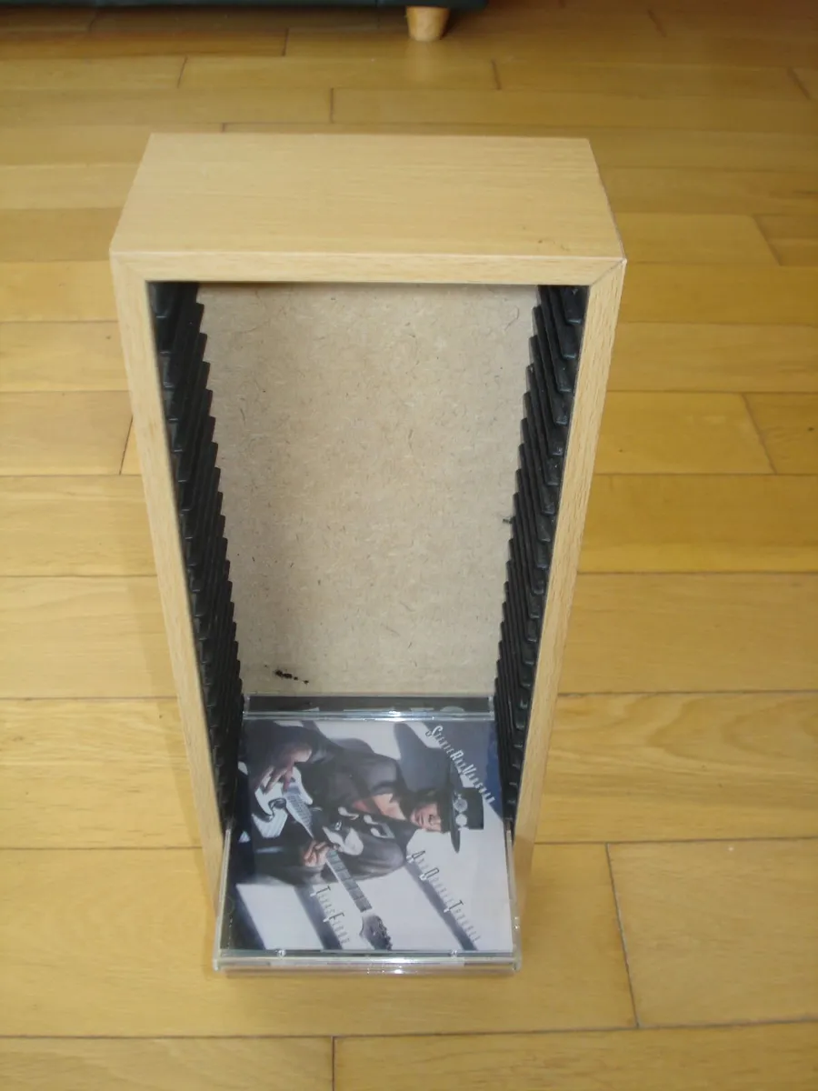 CD STORAGE RACK HOLDERS. - Image 1