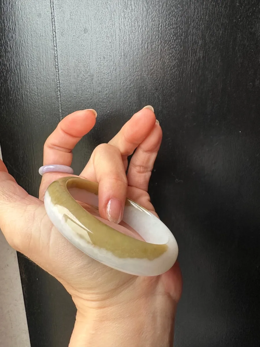 Grade A Burma Jadeite Jade bangle 53mm - Image 1