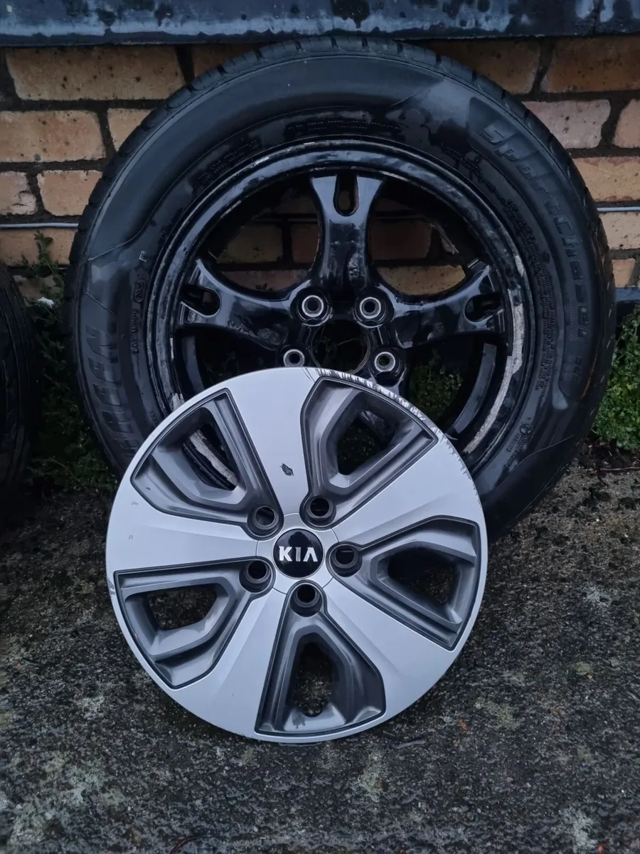 Alloy rims + caps - Image 3