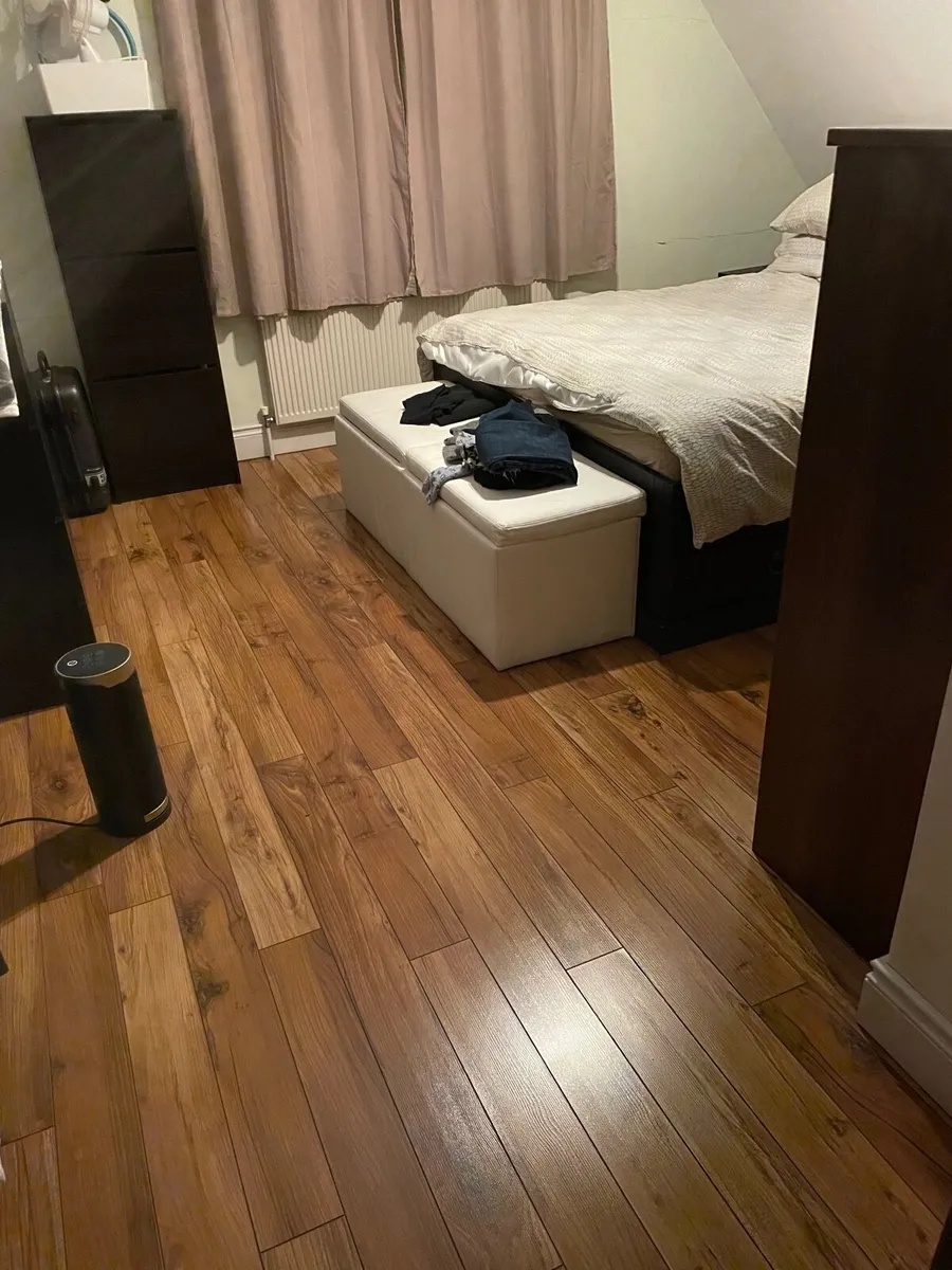 Laminate flooring - Image 1