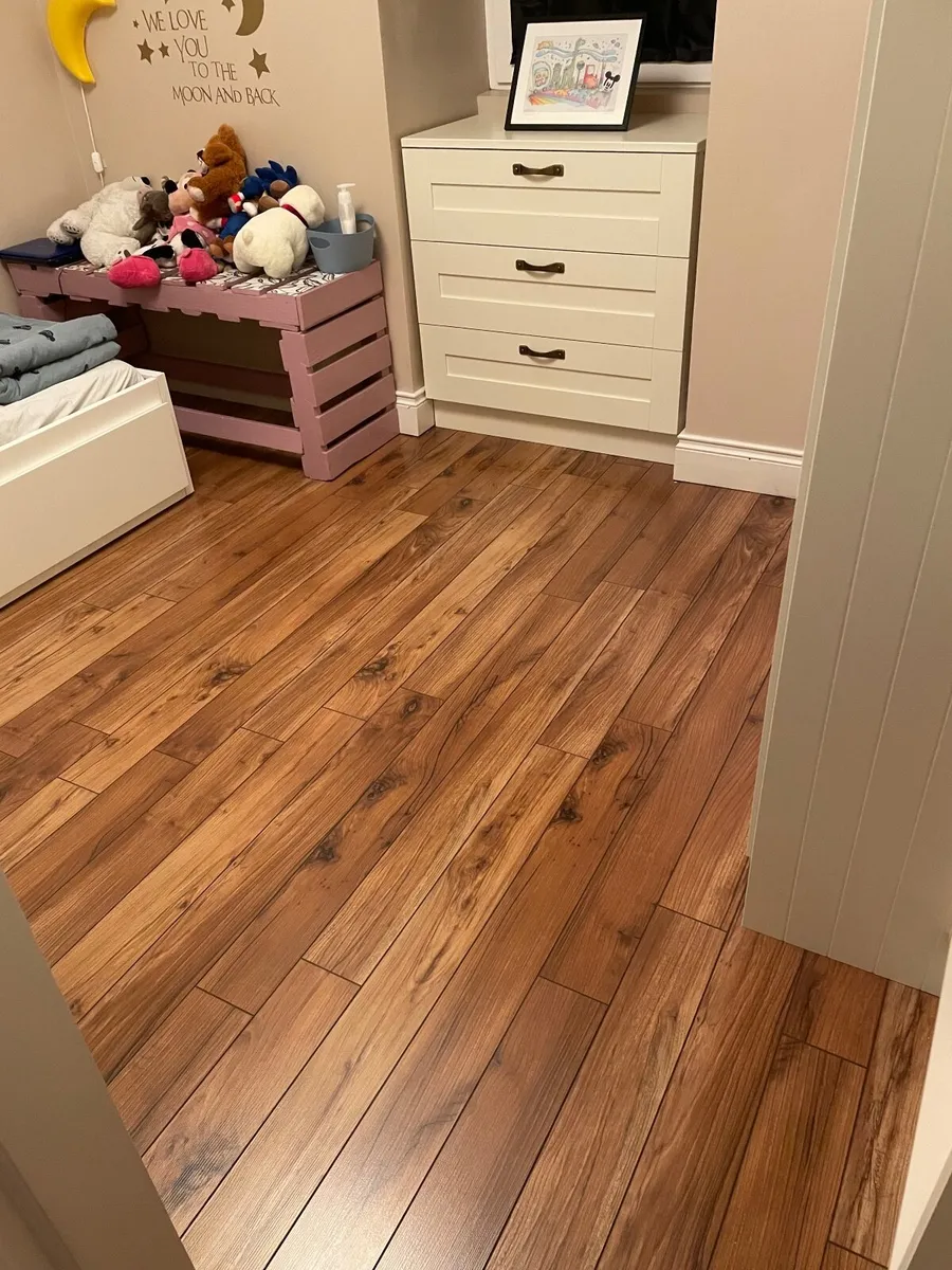 Laminate flooring - Image 2