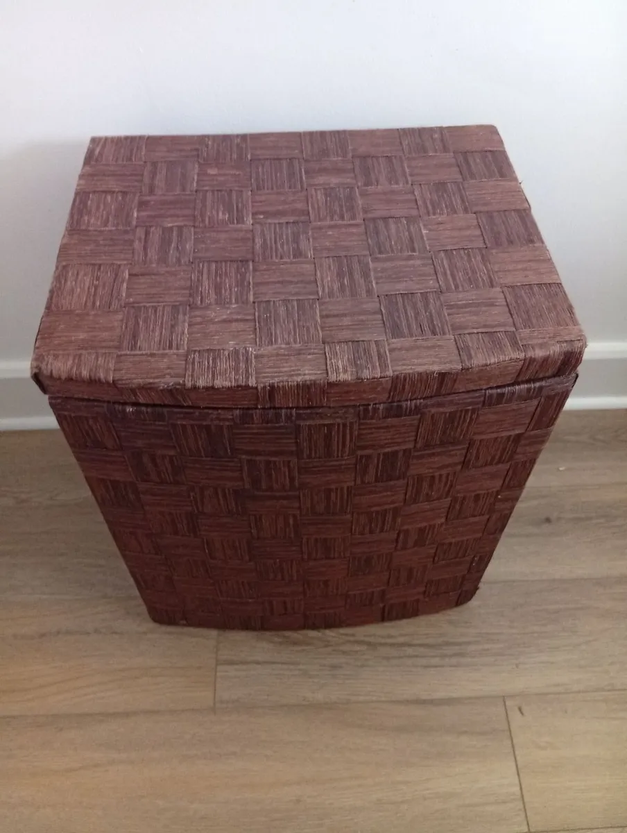Quality Laundry Woven Hamper Basket - Image 3