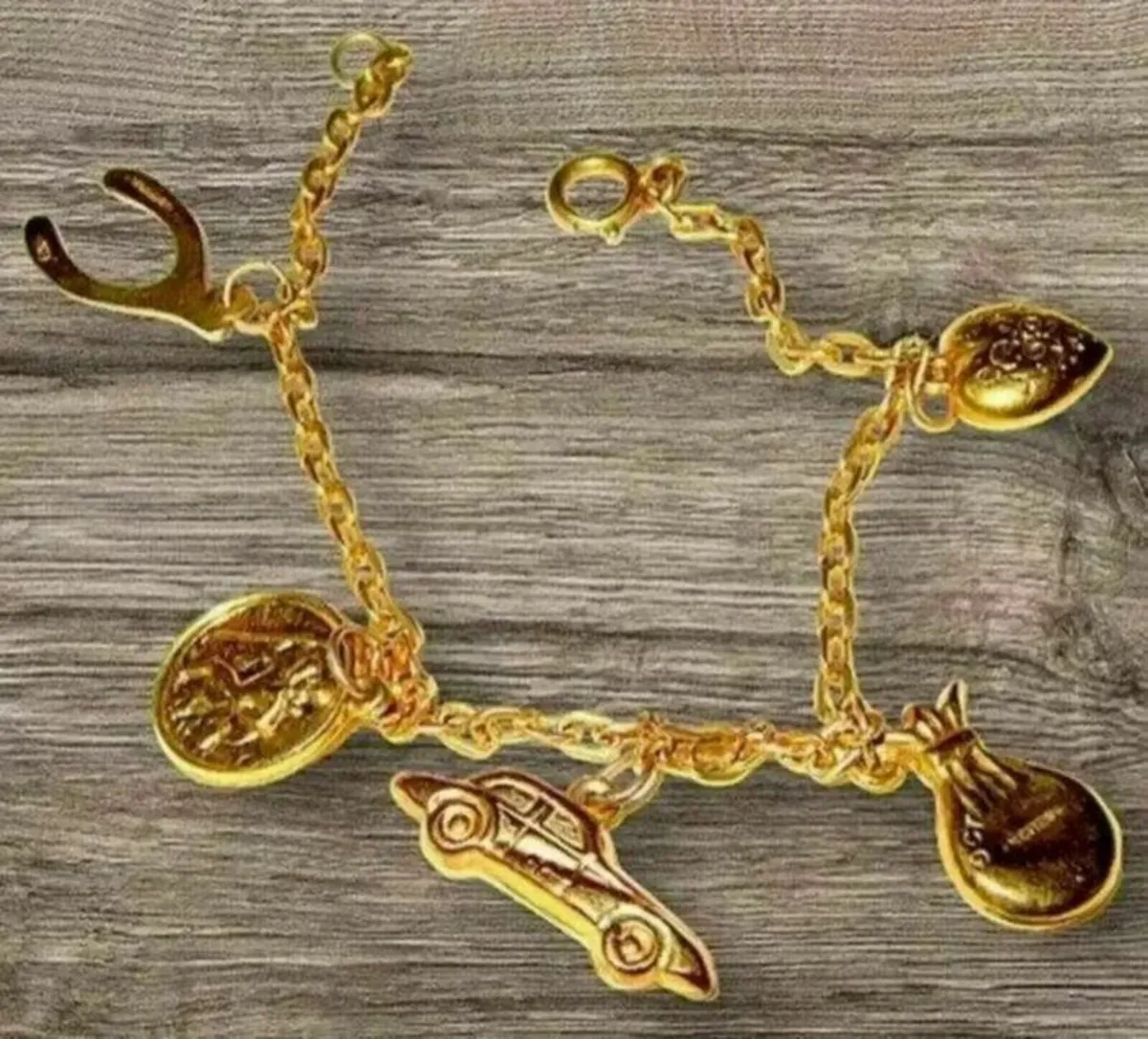 Vintage Hallmarked 9ct Gold Charm Bracelet - Image 2