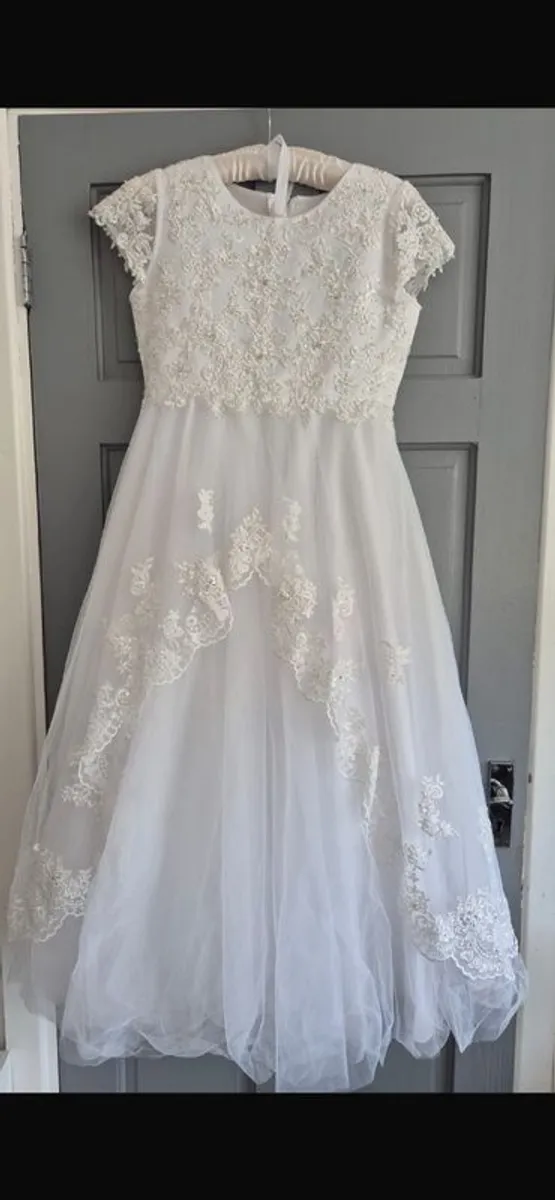 Beautiful designer communion dress , excellent condition size in one of photos - Image 2