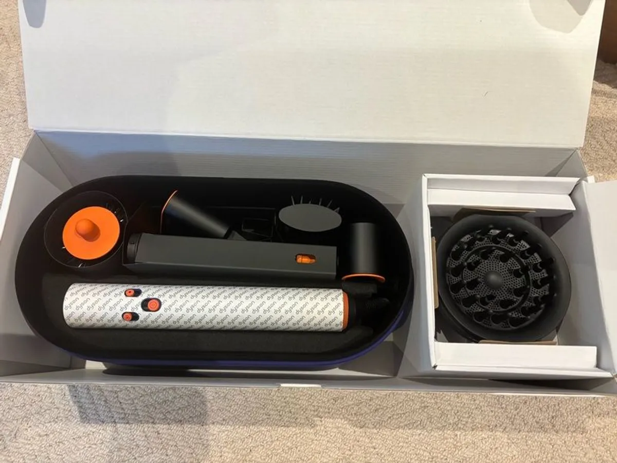 Dyson Airwrap id Multistyler - Image 3