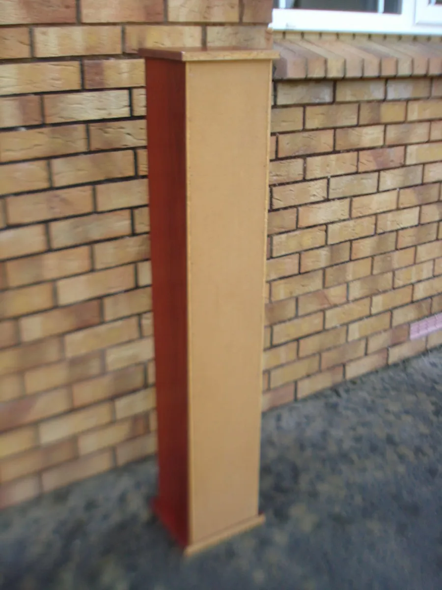 LAMINATED WOOD CD/STORAGE 6 TIER TOWER. - Image 3