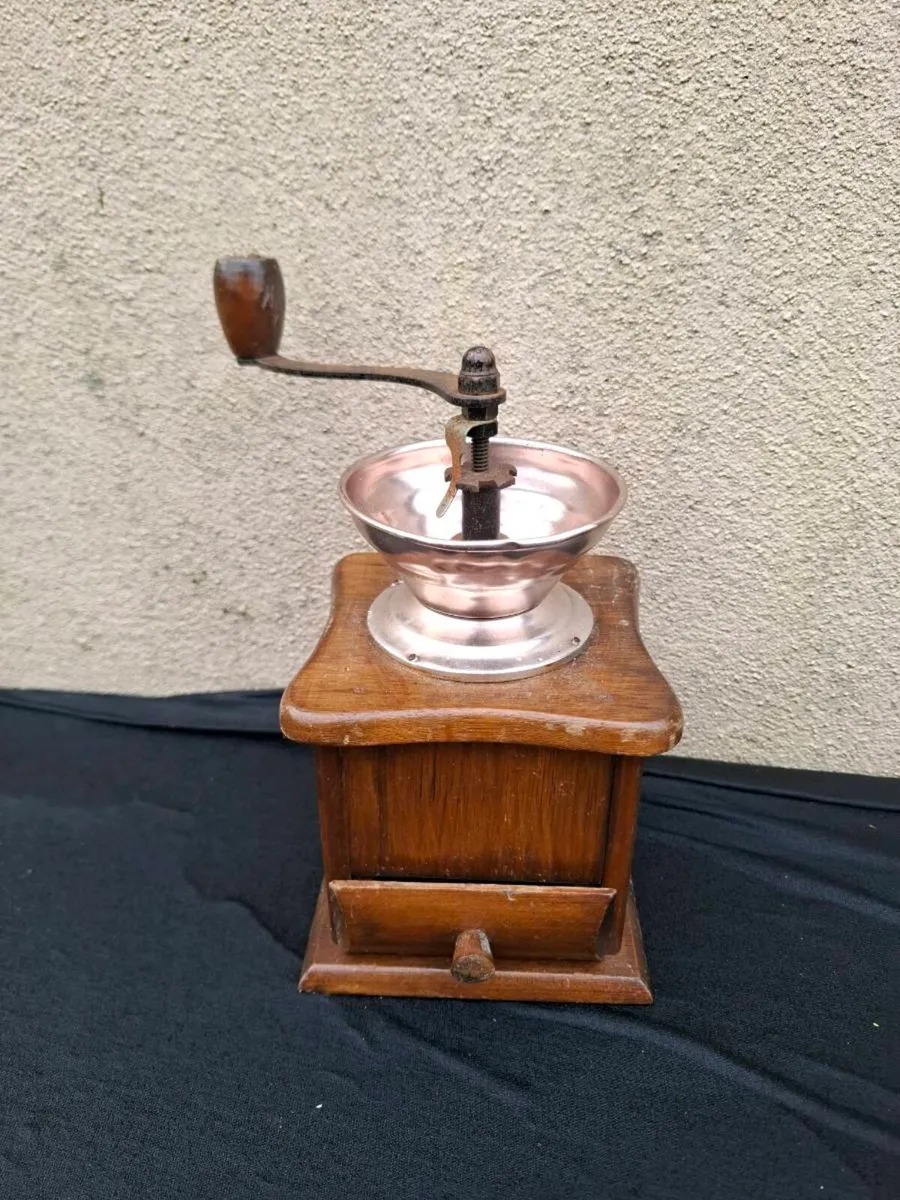 Old coffee grinder postage possible - Image 1