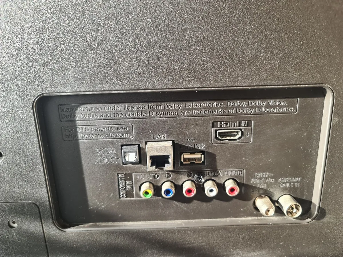 LG 43" 4K Smart TV - 43UJ634V - Perfect Working - Image 4