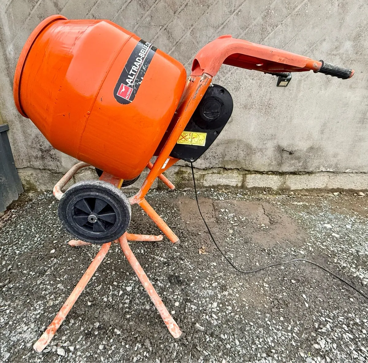 ** AS NEW BELLE 110V ELECTRIC CEMENT MIXER ** - Image 1