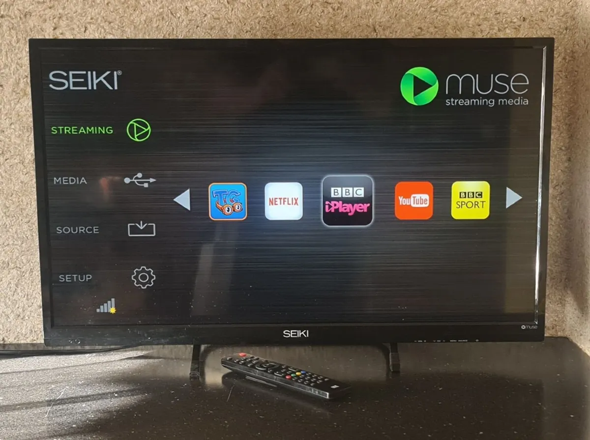 Seiki 32 Smart HD Ready LED TV (SE32HD01UK) - Image 3