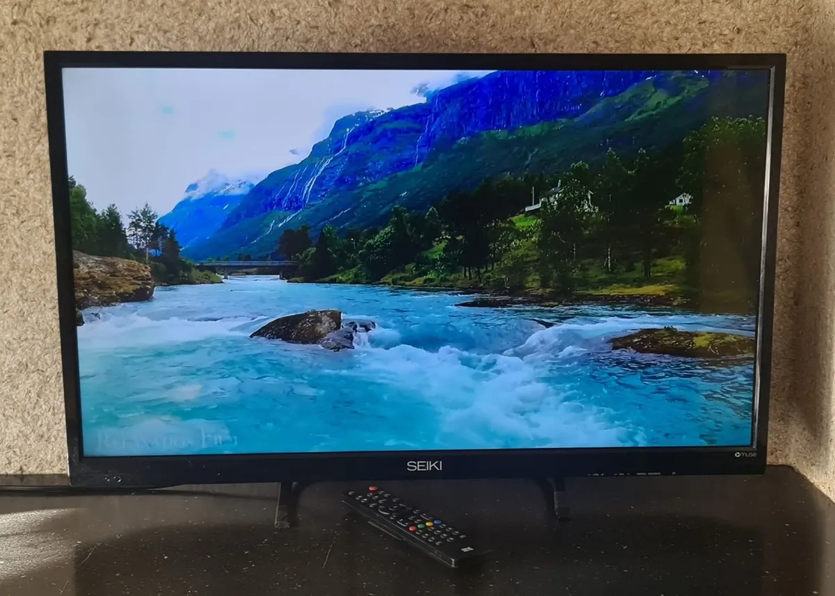 Seiki 32 Smart HD Ready LED TV (SE32HD01UK) - Image 4