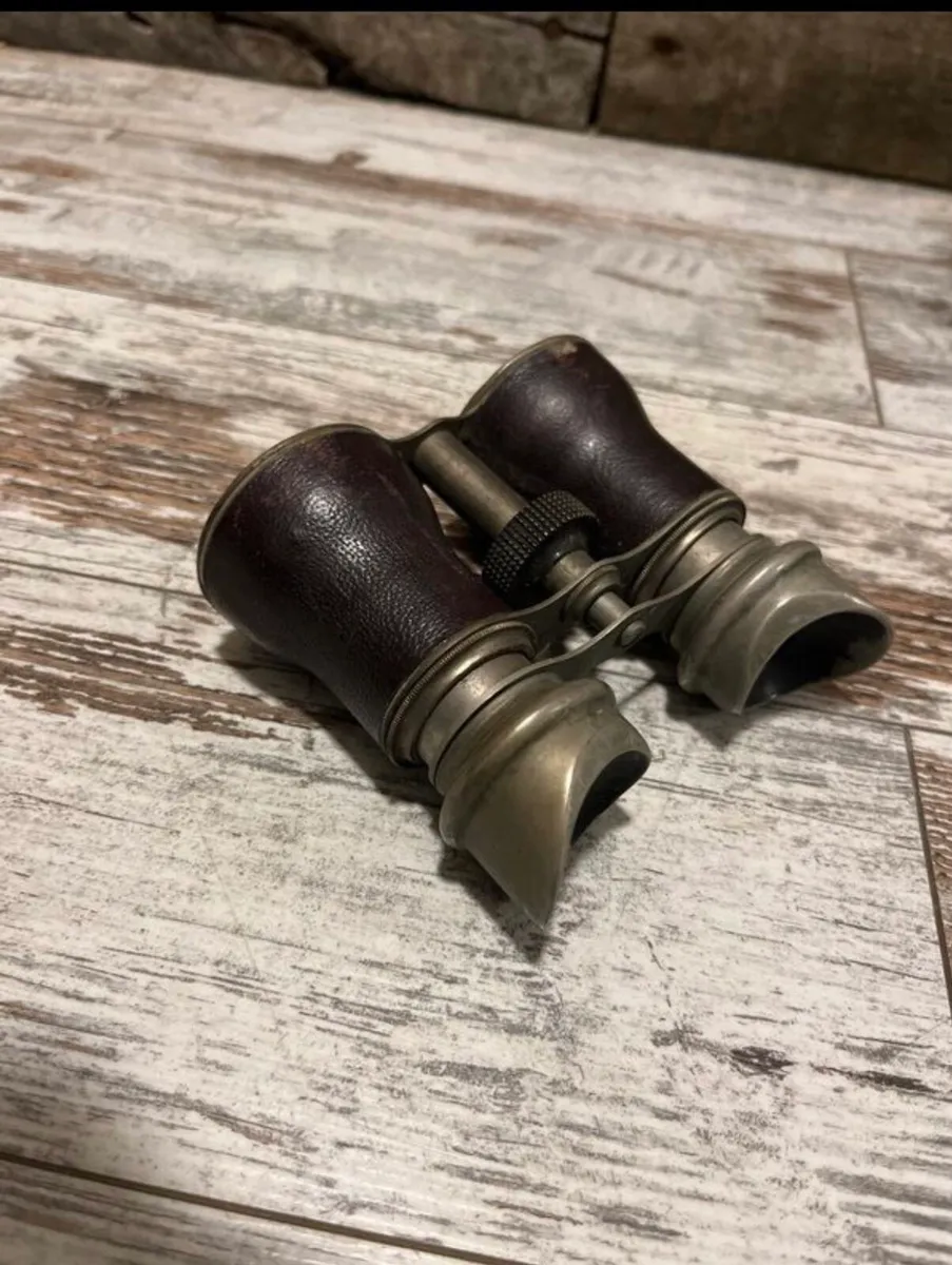 Vintage binoculars - Image 3