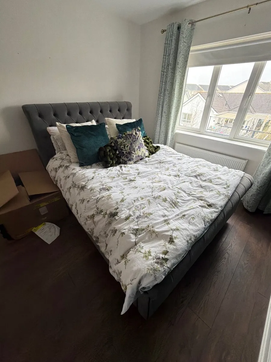 King Size Bed with Mattress