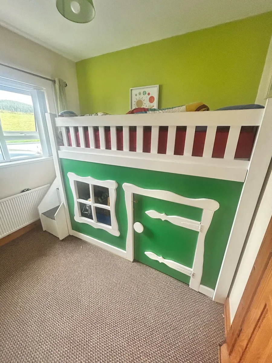Kids cabin bed - Image 2
