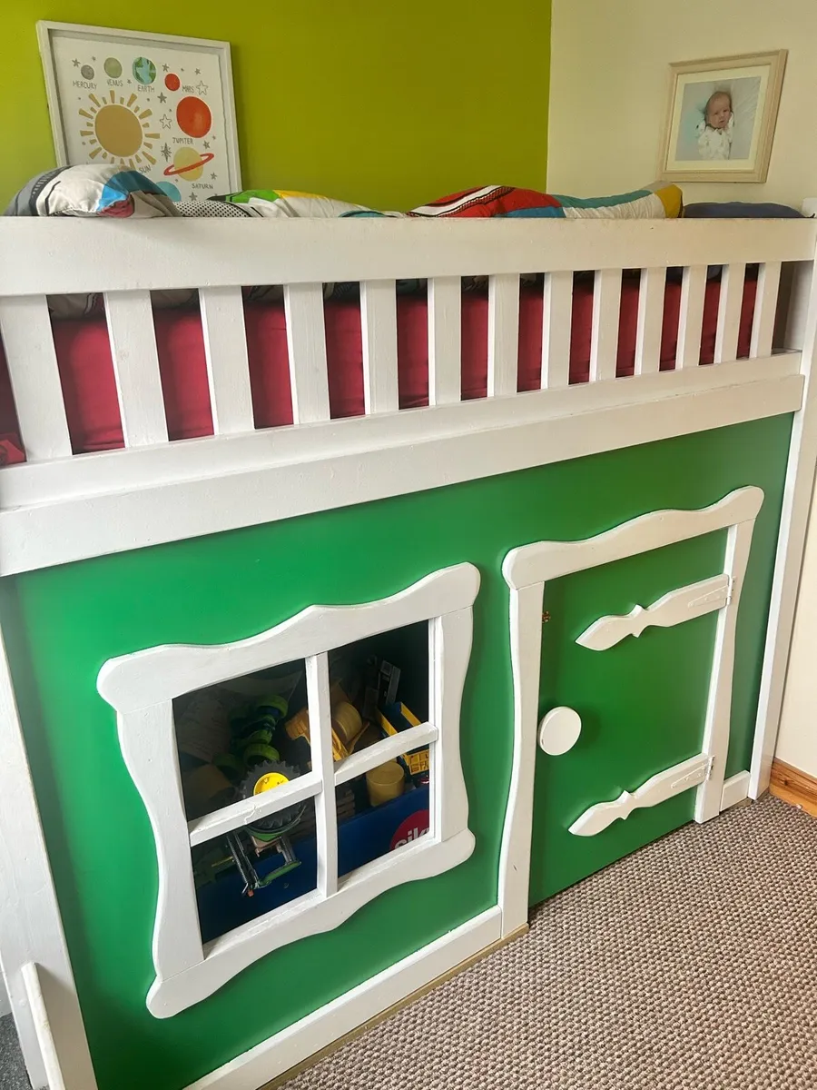 Kids cabin bed - Image 3