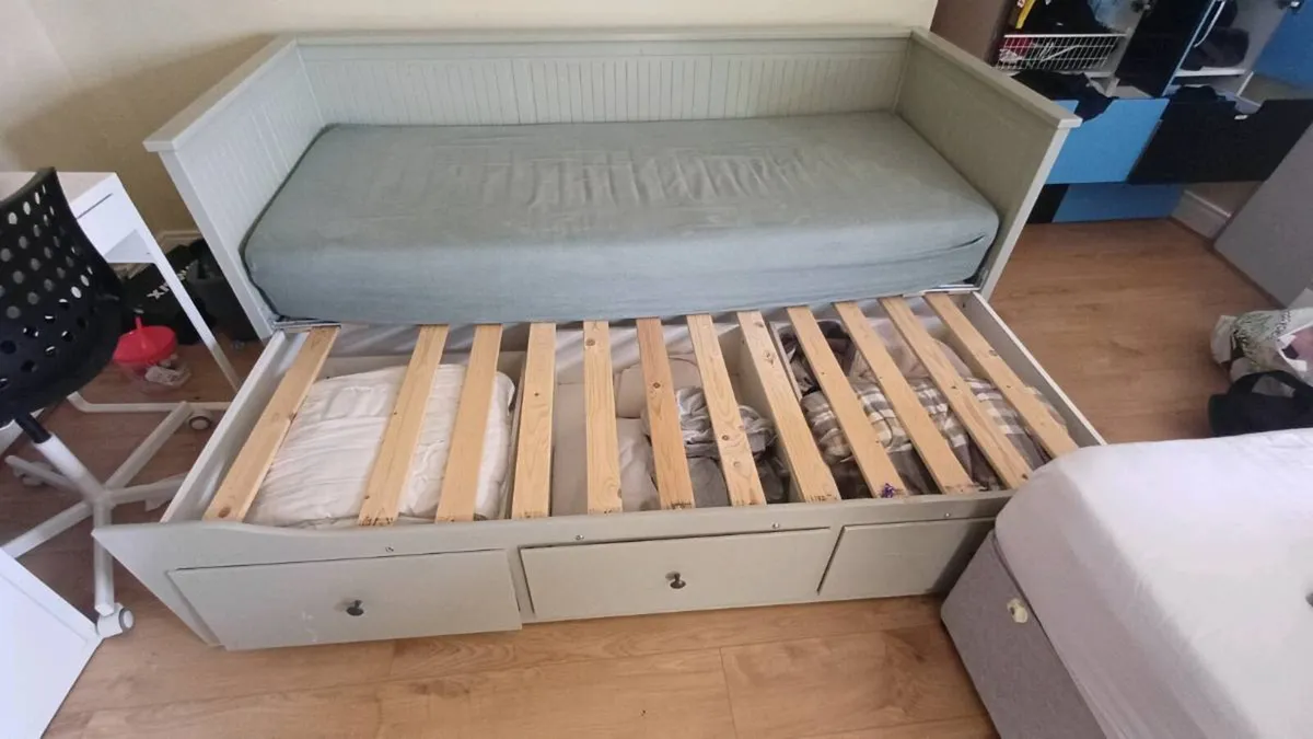 Adjustable single double bed - Image 2