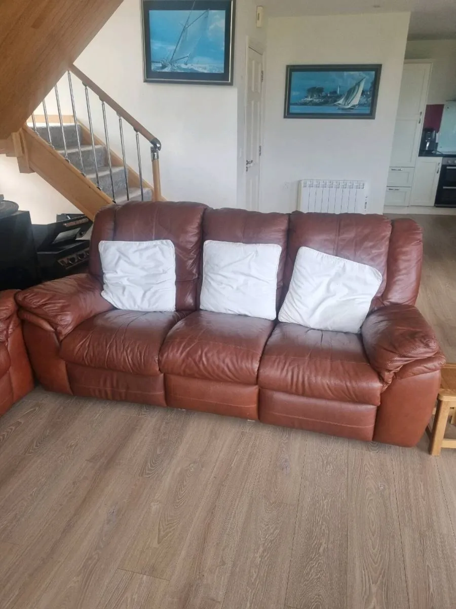 Leather couches - Image 1