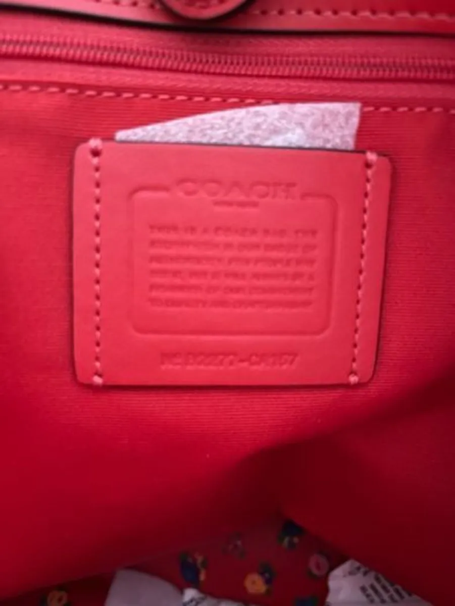 Coach signature city Tote leather NEW freepost - Image 3